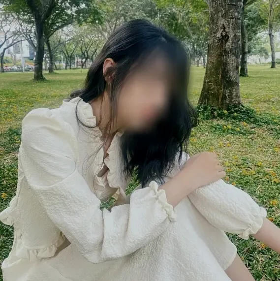 Agnes, 20