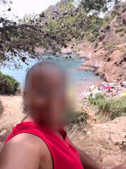 Elin, 33