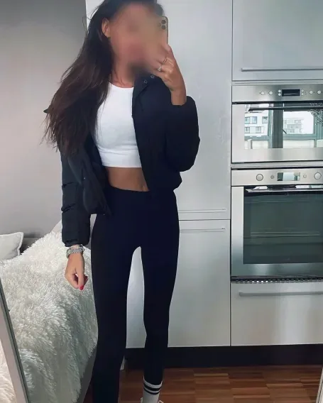 Leia, 36