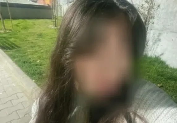 Maja, 22
