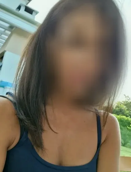 Pia, 35