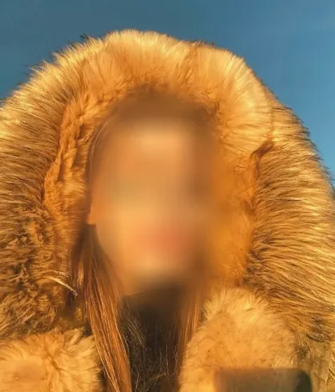 Rebecka, 26