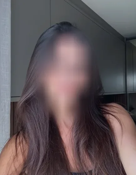Sofia, 37